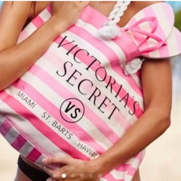 ♡New Victoria's Secret large tote w/ slippers♡ - Picture 2 of 4